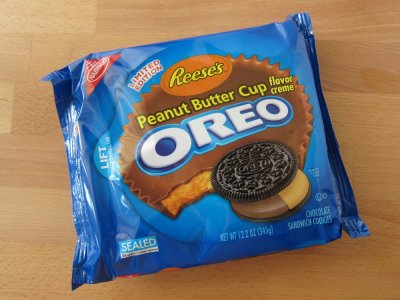 reeses-peanut-butter-cup-creme-oreos-01.JPG