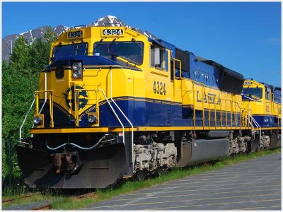 Alaska_Railroad_SD70MAC_no_4324.jpg