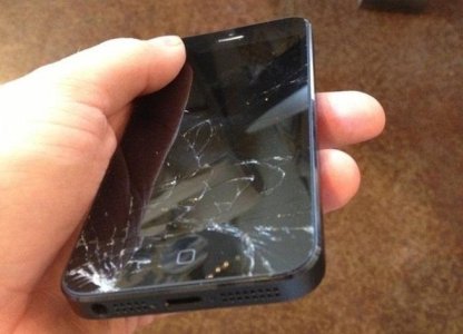 replace-your-apple-iphone-5s-cracked-screen.w654.jpg